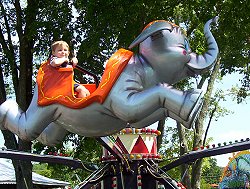 Jumping Jumbos | Beech Bend Amusement Park - Bowling Green, KY