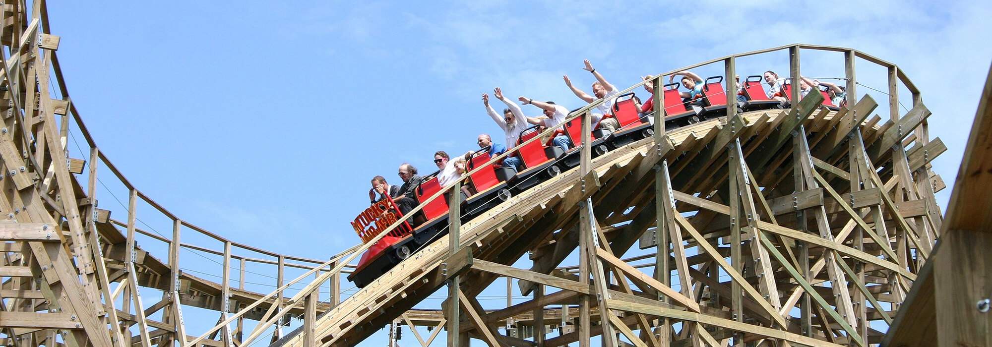 Kentucky Rumbler Roller Coaster | Beech Bend Amusement Park - Bowling Green, KY