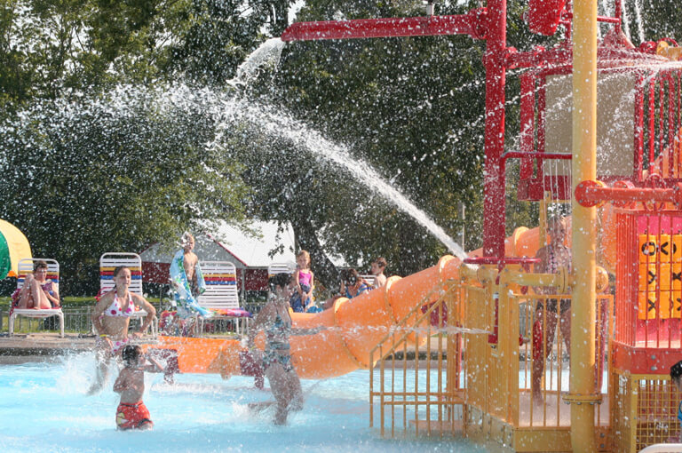 Lotta Water Play Area at Splash Lagoon | Beech Bend Amusement Park - Bowling Green, KY